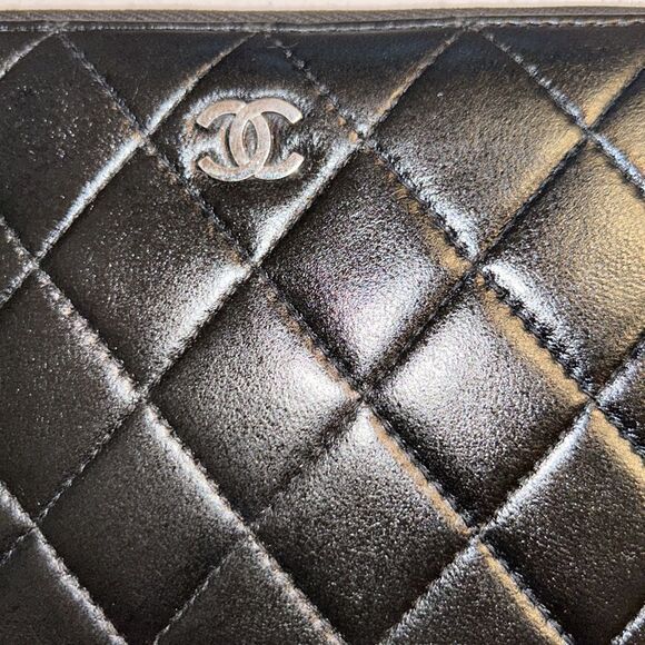 Authentic Chanel Black Zippy Wallet - Picture 6 of 16
